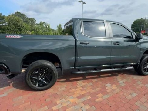 Used 2025 Chevrolet Silverado 1500 Custom Trail Boss w/ Turbomax Blackout Package AWD/4WD image 3