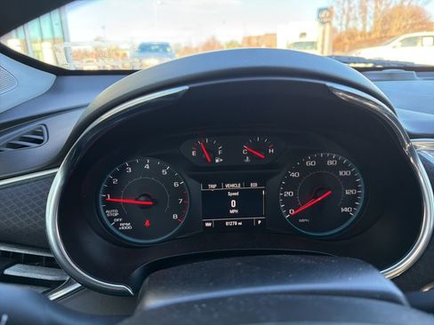 Used 2018 Chevrolet Malibu LT image 29