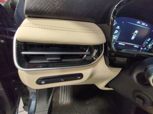 Used 2023 INFINITI QX60 Sensory w/ Vision Package image 14