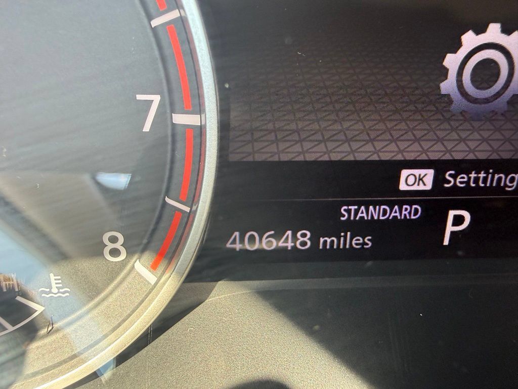 Certified 2021 Nissan Rogue SV FWD image 19