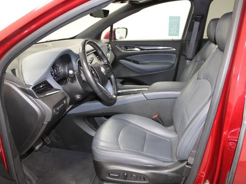 Used 2024 Buick Enclave Premium image 21