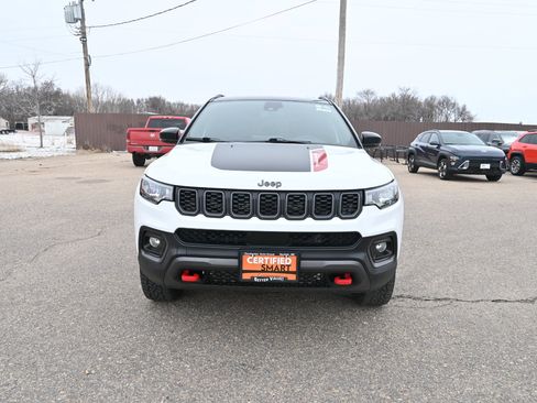 Certified 2024 Jeep Compass Trailhawk image 3