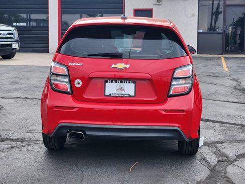 Used 2020 Chevrolet Sonic LT FWD image 8