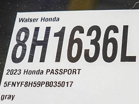 Used 2023 Honda Passport EX-L image 32