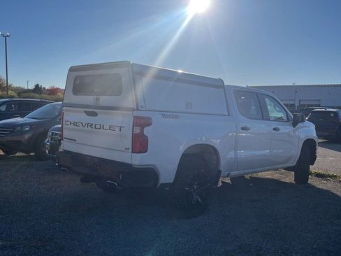 Used 2021 Chevrolet Silverado 1500 LT Trail Boss w/ Convenience Package II image 4