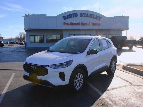 Used 2024 Ford Escape Active image 2