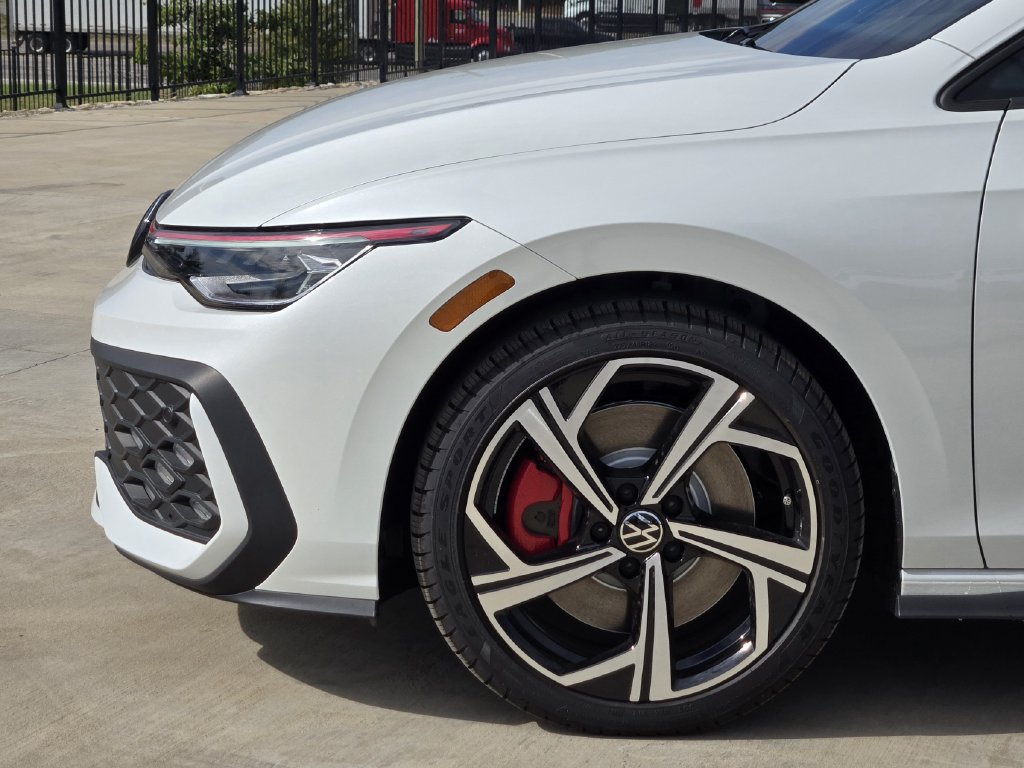 New 2026 Volkswagen GTI SE FWD image 6