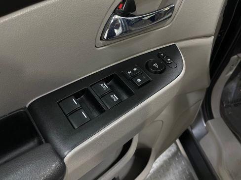 Used 2017 Honda Odyssey EX image 14
