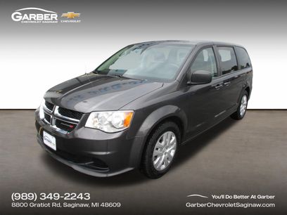 Used 2018 Dodge Grand Caravan SE w/ UConnect Hands-Free Group