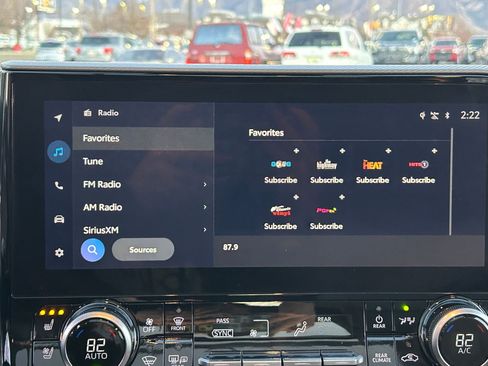 Used 2023 Toyota Highlander Platinum image 19