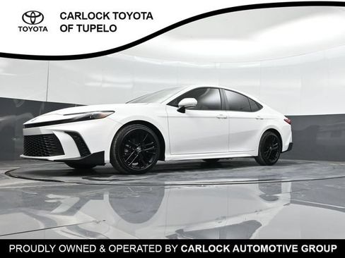 Used 2025 Toyota Camry SE FWD image 49