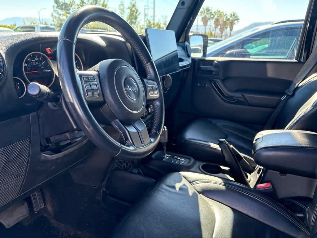 Used 2014 Jeep Wrangler Unlimited Sahara AWD/4WD image 10