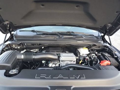 New 2026 RAM 1500 Big Horn AWD/4WD image 11