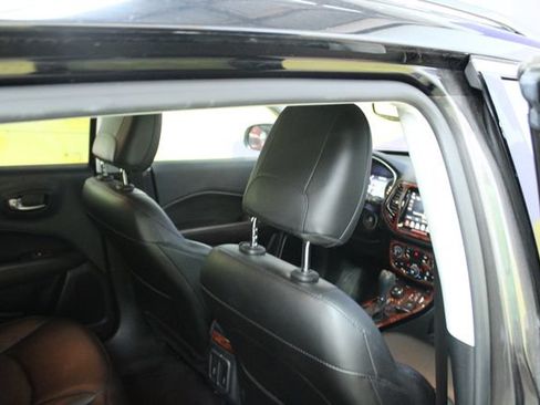 Used 2021 Jeep Compass Limited AWD/4WD image 10