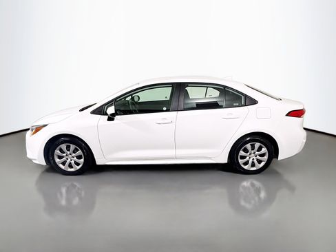 Used 2024 Toyota Corolla LE image 6