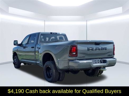 New 2026 RAM 3500 Big Horn AWD/4WD image 7
