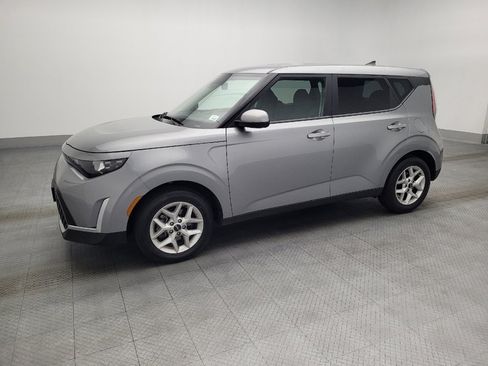 Used 2024 Kia Soul LX w/ Option Group 015 image 2