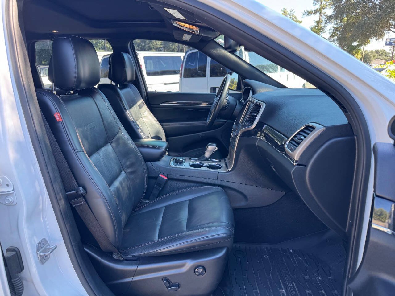 Used 2016 Jeep Grand Cherokee Limited 75th Anniversary AWD/4WD image 17