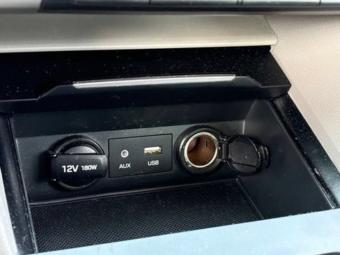Used 2018 Hyundai Elantra SEL w/ Cargo Package FWD image 16