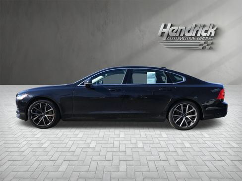 Used 2018 Volvo S90 T6 Momentum w/ Convenience Package image 7