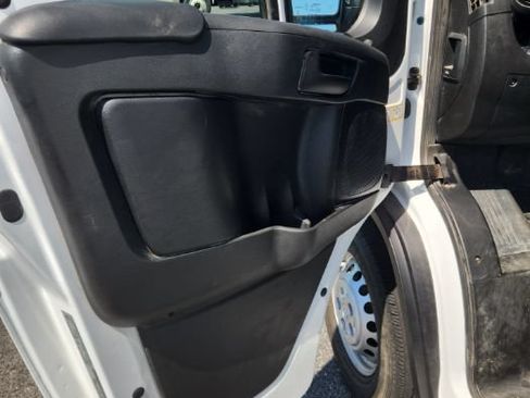 Used 2026 RAM ProMaster 2500 w/ Convenience Group FWD image 22