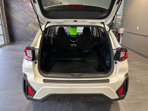 Used 2025 Subaru Crosstrek 2.0i Premium image 31
