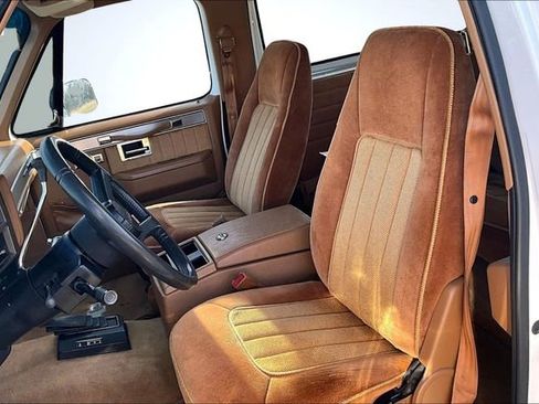 Used 1990 Chevrolet Blazer 4WD image 17