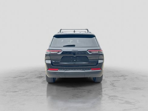 Used 2023 Jeep Grand Cherokee L Laredo AWD/4WD image 7
