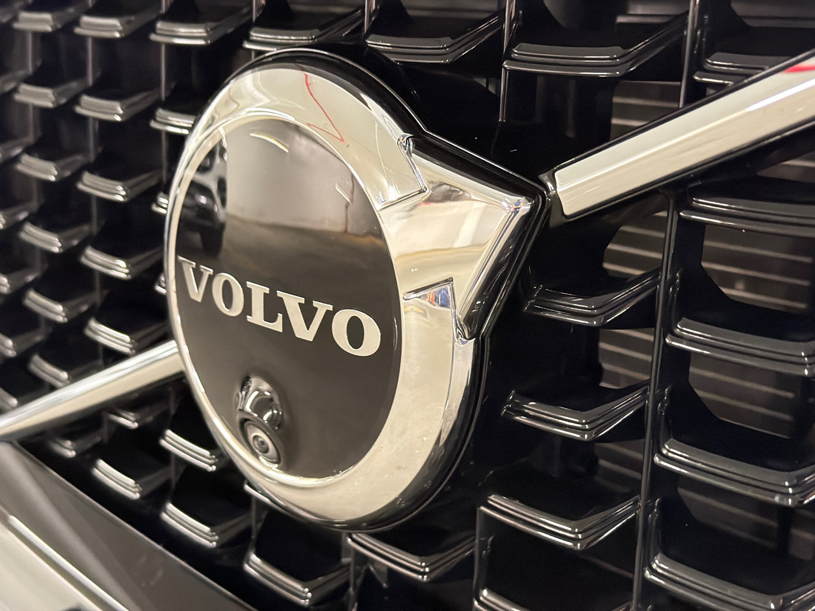 Used 2024 Volvo XC60 B5 Plus w/ Climate Package AWD/4WD image 14
