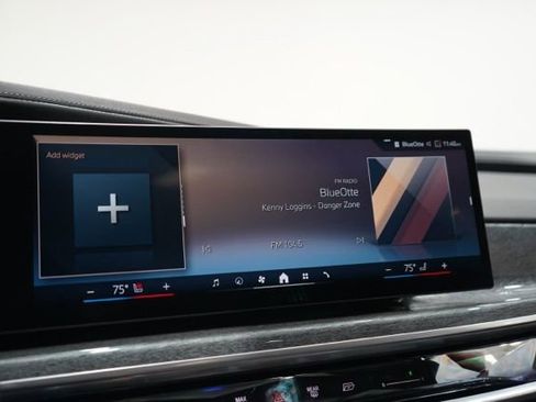 Used 2025 BMW 740i xDrive image 26