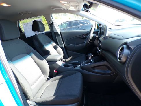 Certified 2022 Hyundai Kona SEL AWD/4WD image 15