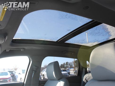 Used 2022 Lincoln Nautilus Reserve image 12