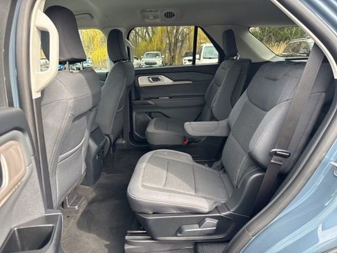 Used 2026 Ford Explorer Active AWD/4WD image 17
