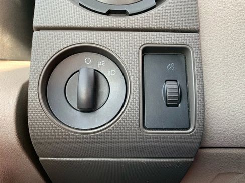 Used 2010 Ford F250 XL image 16