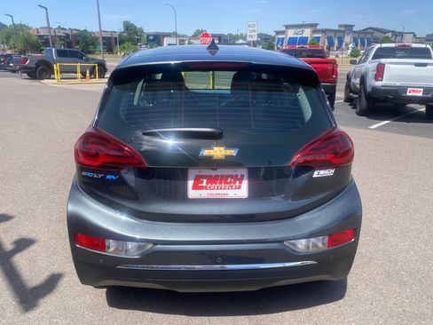Used 2020 Chevrolet Bolt LT FWD image 4