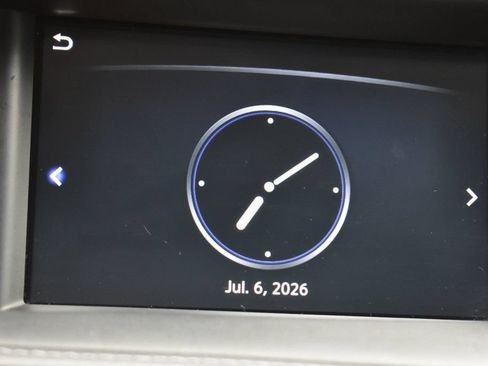 Used 2017 INFINITI QX30 AWD image 34