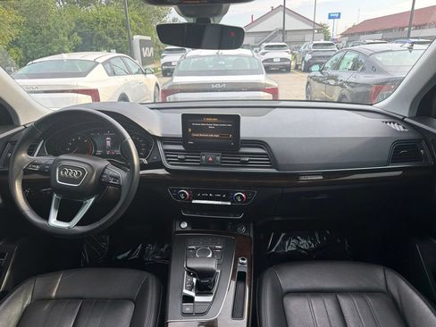 Used 2020 Audi Q5 2.0T Premium w/ Convenience Package AWD/4WD image 9