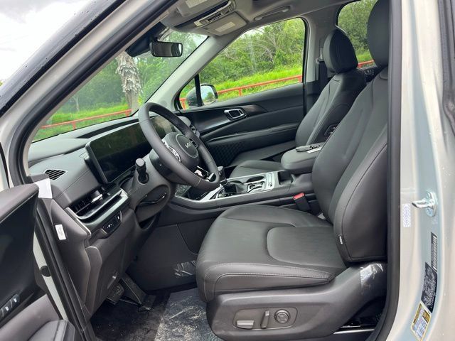 New 2026 Kia Carnival SX w/ SX Dark Edition Package FWD image 16
