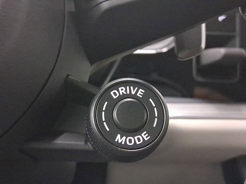 New 2026 Porsche Cayenne S image 19