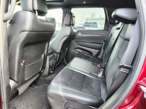 Used 2022 Jeep Grand Cherokee Laredo X image 16