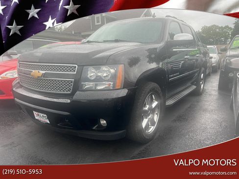 Used 2012 Chevrolet Avalanche LTZ image 1