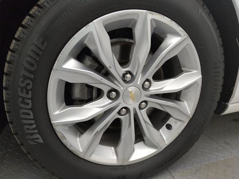 Used 2021 Chevrolet Malibu LT image 31