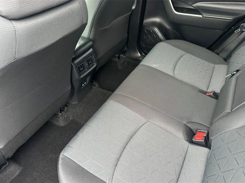 Used 2025 Toyota RAV4 XLE image 13