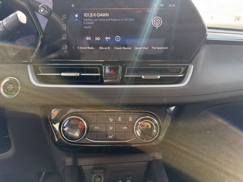 Used 2025 Chevrolet TrailBlazer LT image 17