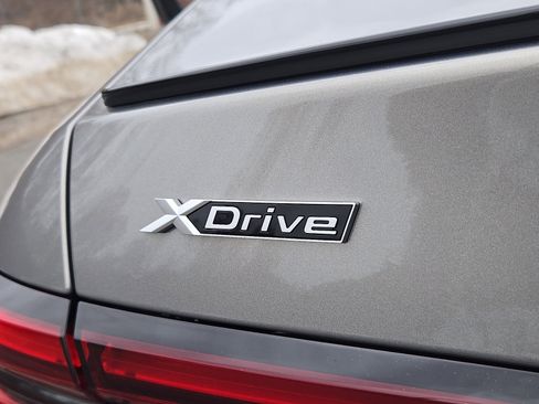 New 2026 BMW 550e xDrive w/ Executive Package image 16