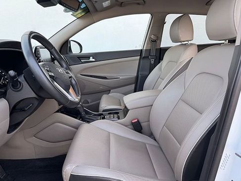 Used 2021 Hyundai Tucson Limited image 23