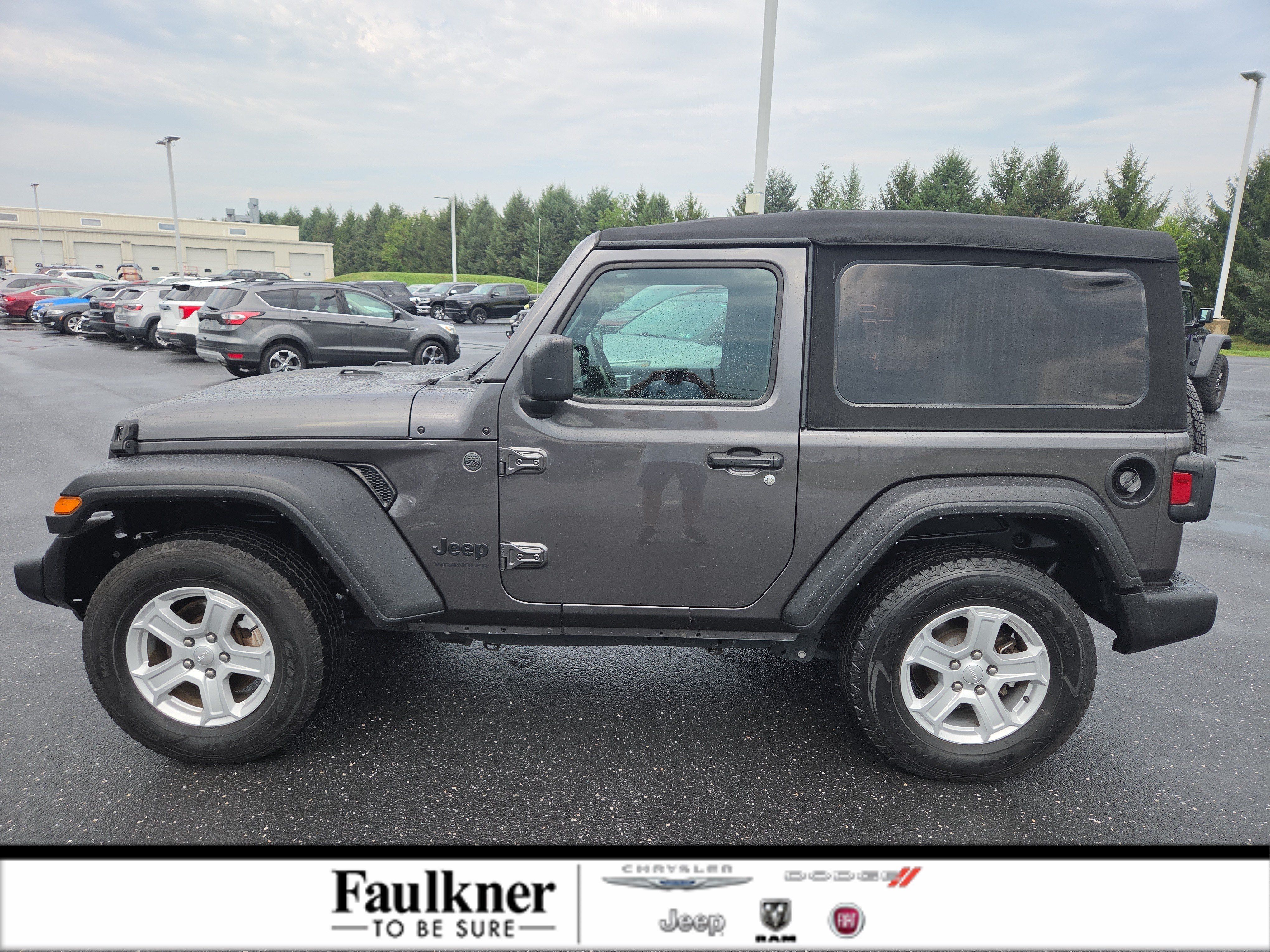 Used 2022 Jeep Wrangler Sport AWD/4WD image 1