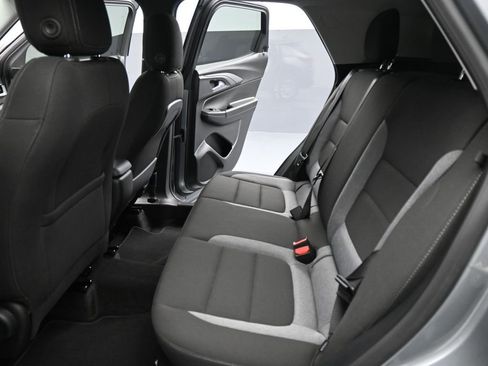 Used 2024 Chevrolet TrailBlazer LS image 19