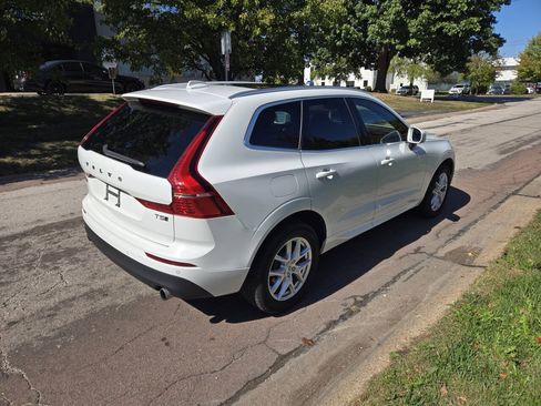 Used 2020 Volvo XC60 T5 Momentum AWD/4WD image 6