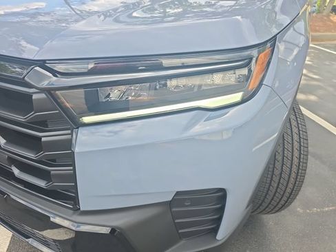 New 2026 Honda Pilot Sport image 32